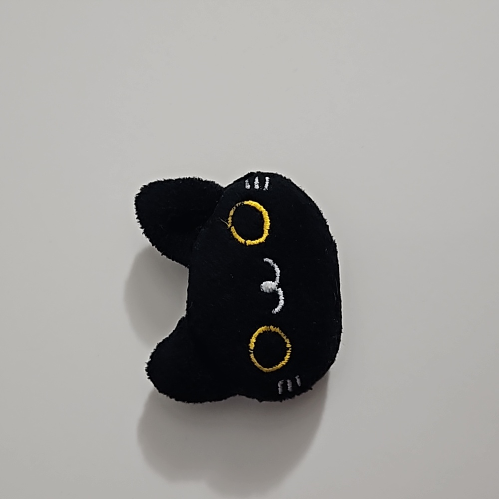 Loungefly Black Cat Pin
